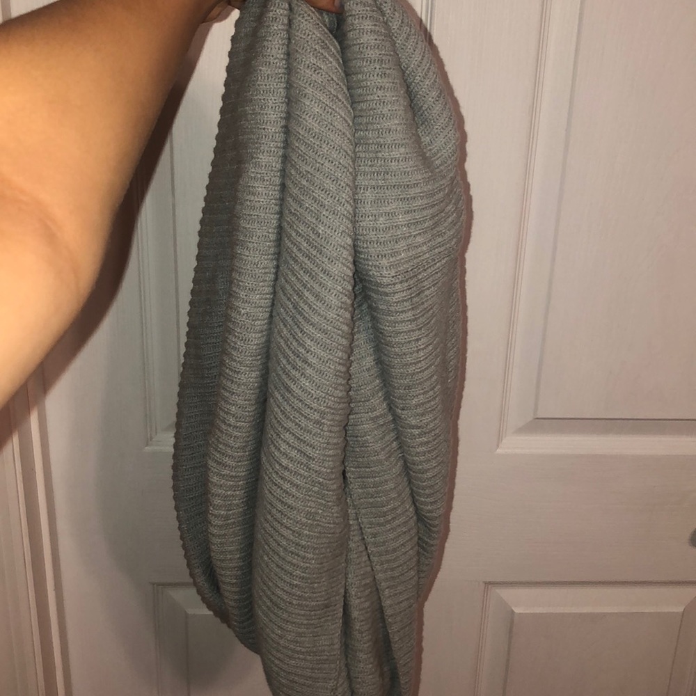 grey infinity scarf